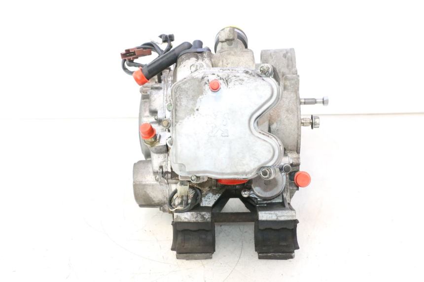 photo de MOTOR PEUGEOT SATELIS 125 (2006 - 2009) - Bevestigingspunten