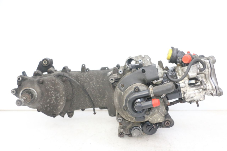 photo de MOTOR APRILIA SCARABEO GT TOURING 125 (1999 - 2005) - Kenmerkende details