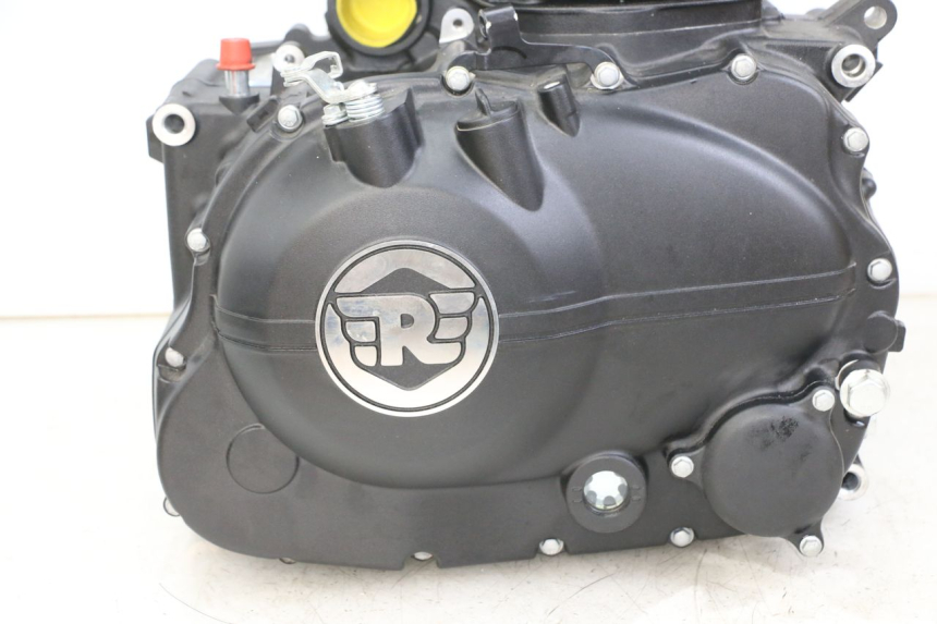 photo de MOTOR ROYAL ENFIELD SCRAM 411 (2022 - 2024) - Markeringen en referenties