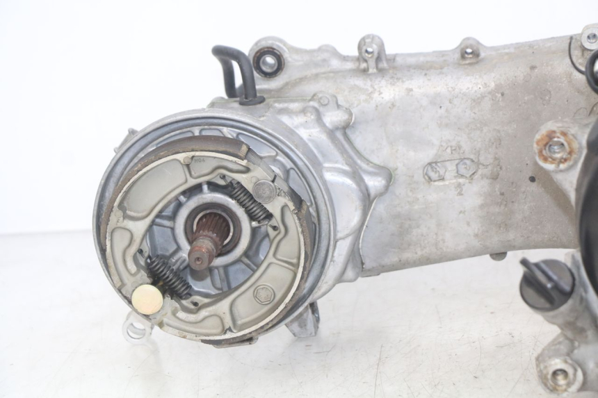 photo de MOTOR HONDA SCV LEAD 100 (2003 - 2007) - Markeringen en referenties