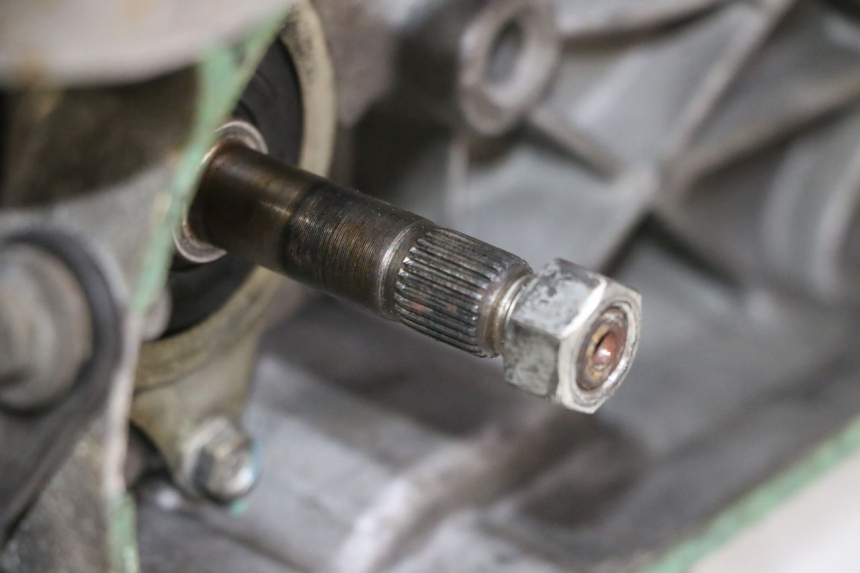 photo de MOTOR HONDA SCV LEAD 100 (2003 - 2007) - Alternatieve hoek