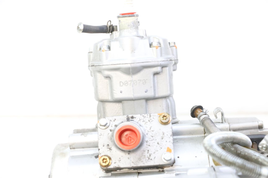 photo de MOTOR DERBI SENDA R X-TREME 50 (2006 - 2010) - Bevestigingspunten