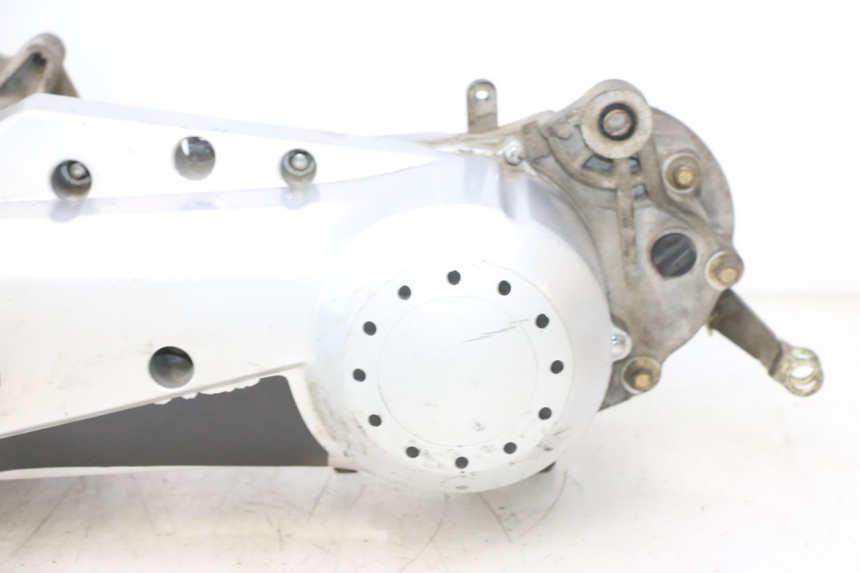 photo de MOTOR RIDE SLASH 2T 50 (2012 - 2014) - Focus op structuur