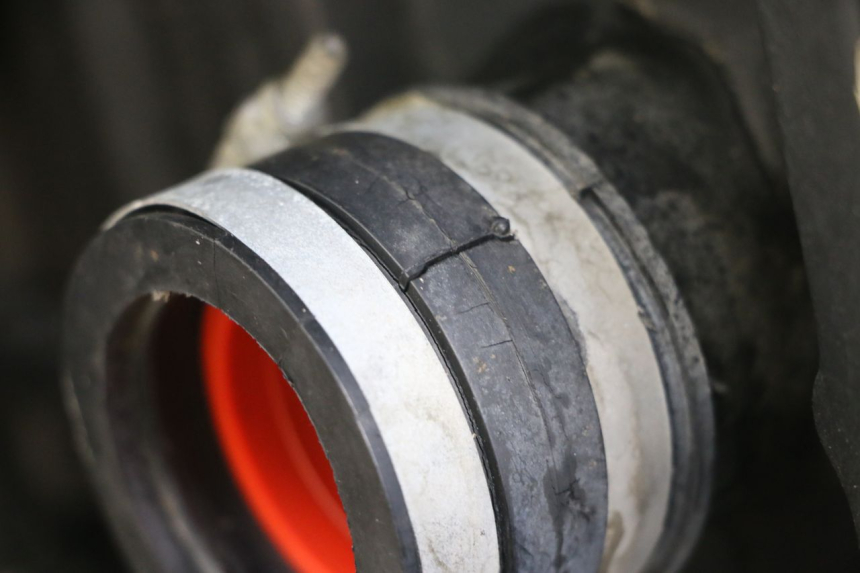 photo de MOTOR TRIUMPH SPEED TRIPLE T301 900 (1994 - 1996) - Zoom op gebruiksstaat