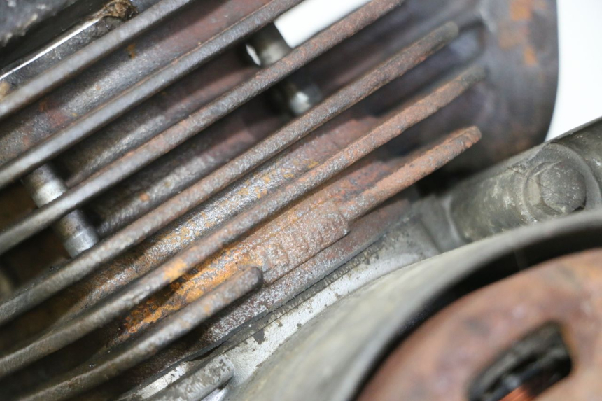 photo de MOTOR PEUGEOT SPEEDAKE 50 (1995 - 1997) - Andere kijkhoek