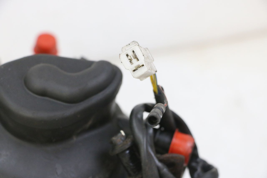 photo de MOTOR PEUGEOT SPEEDFIGHT 2 LC 50 (2000 - 2009) - Detail van het onderdeel