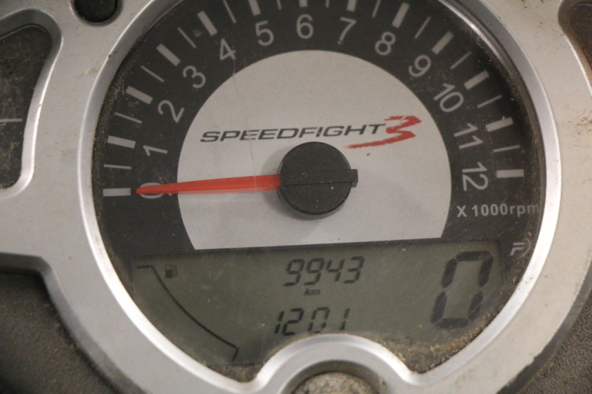 photo de MOTOR PEUGEOT SPEEDFIGHT 3 AIR 50 (2009 - 2015) - Zoom op gebruiksstaat