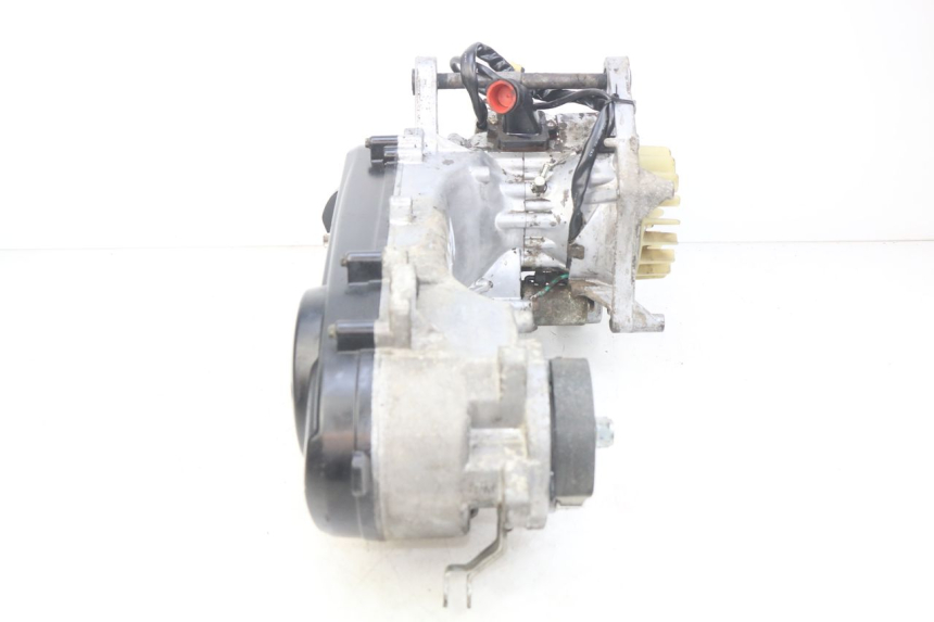 photo de MOTOR PEUGEOT SPEEDFIGHT 3 AIR 50 (2009 - 2015) - Markeringen en referenties