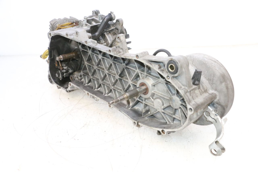 photo de MOTOR APRILIA SR MOTARD 50 (2012 - 2018) - Staat van het oppervlak