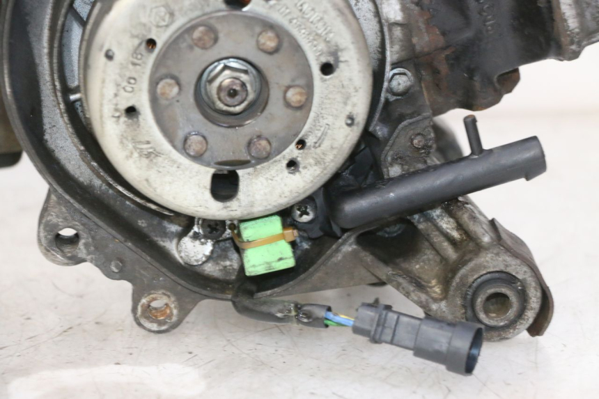 photo de MOTOR APRILIA SR R 2T LC 50 (2018 - 2021) - Alternatieve hoek