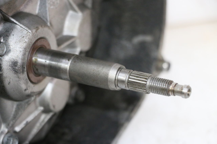 photo de MOTOR APRILIA SR R 2T LC 50 (2018 - 2021) - Andere kijkhoek