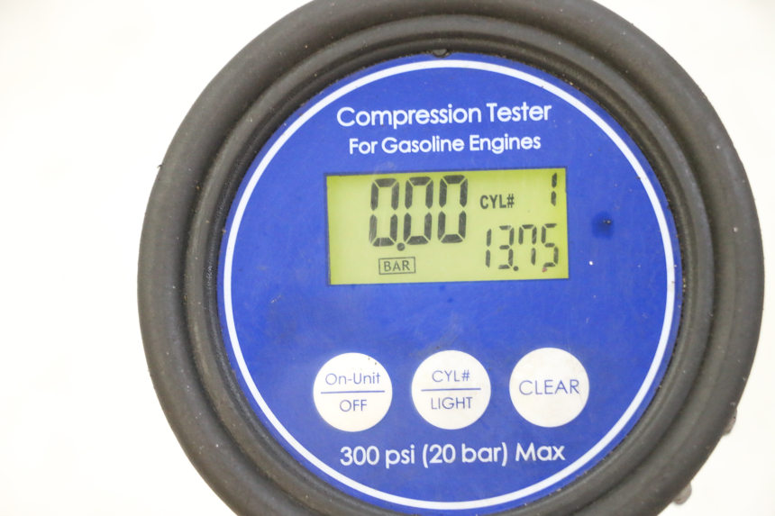 photo de MOTOR HONDA ST PAN EUROPEAN 1300 (2002 - 2013) - Bevestigingspunten