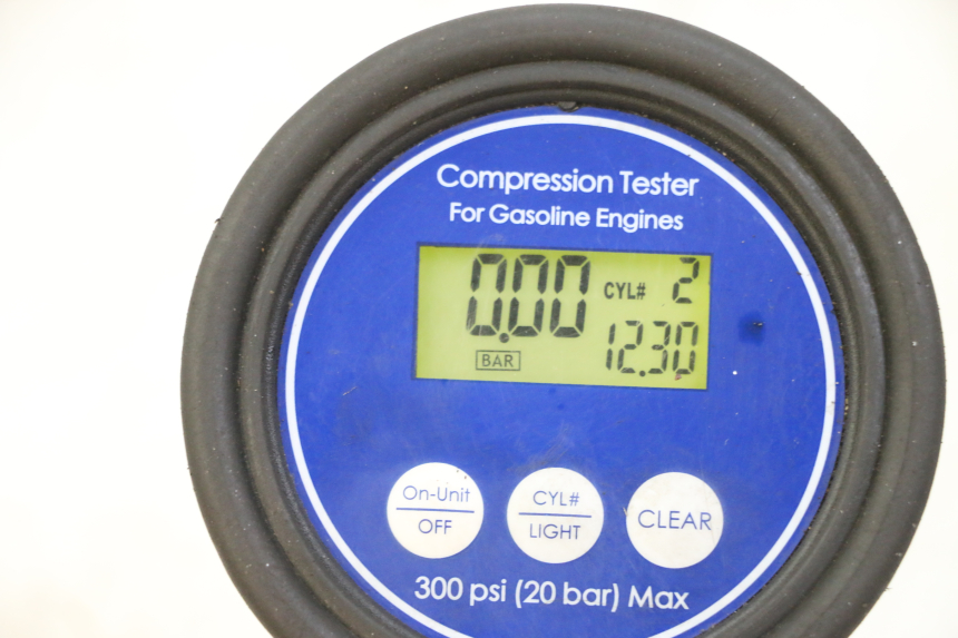 photo de MOTOR HONDA ST PAN EUROPEAN 1300 (2002 - 2013) - Staat van het oppervlak