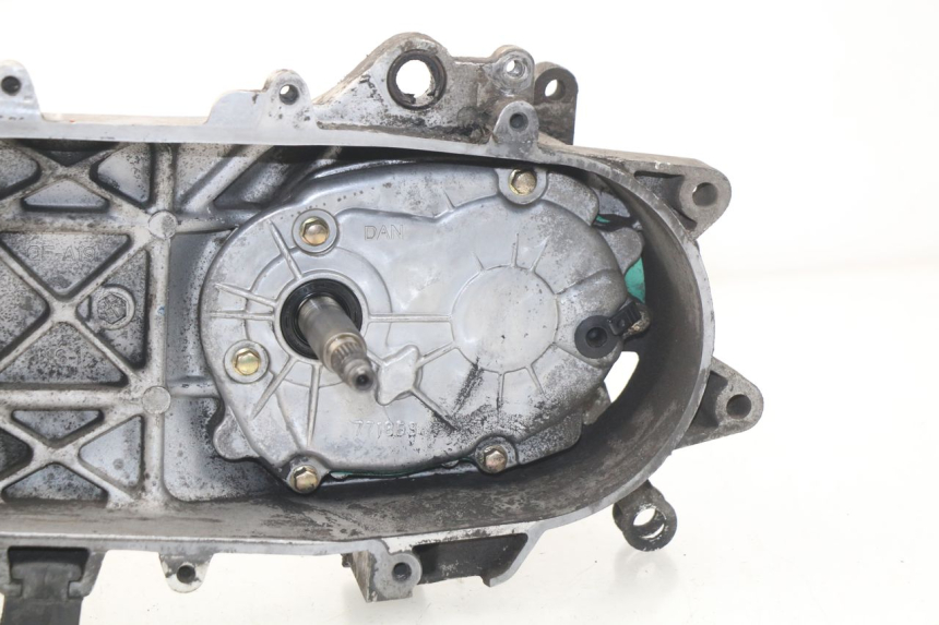 photo de MOTOR PEUGEOT STREETZONE 2T 50 (2014 - 2019) - Visuele inspectie