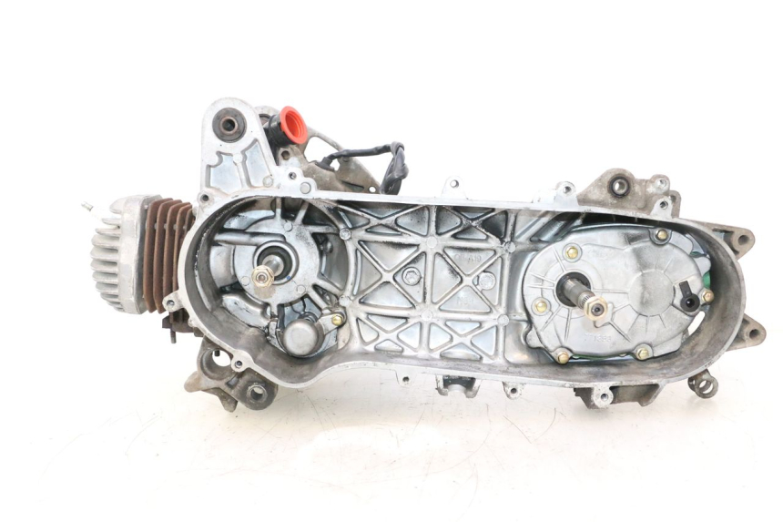 photo de MOTOR PEUGEOT STREETZONE NAKED 2T 50 (2014 - 2018) - Hoofdaanzicht