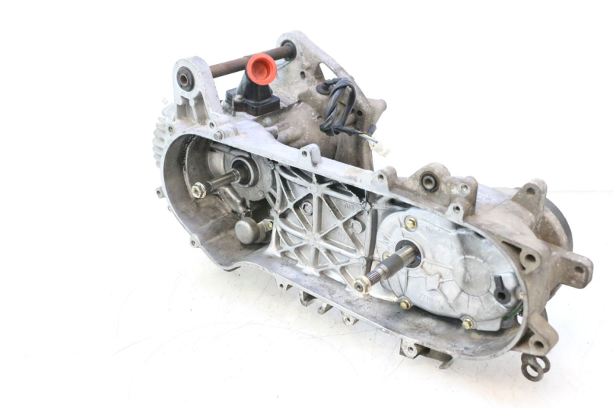 photo de MOTOR PEUGEOT STREETZONE NAKED 2T 50 (2014 - 2018) - Markeringen en referenties