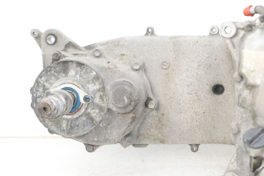 photo de MOTOR SUZUKI BURGMAN 125 (2007 - 2014) - Bevestigingspunten