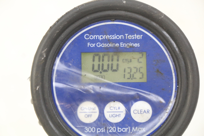 photo de MOTOR SUZUKI SV S 650 (1999 - 2002) - Focus op structuur