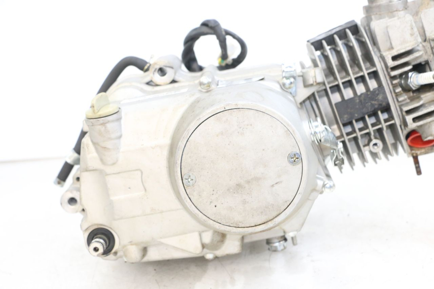 photo de MOTOR MINI MX SX 125 - Bevestigingspunten