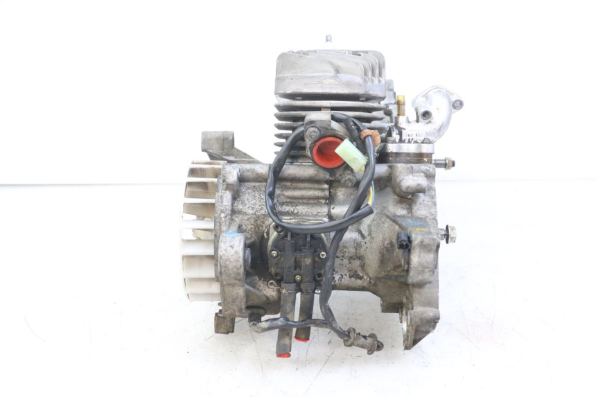 photo de MOTOR PEUGEOT TKR TREKKER FURIOUS 50 (2005 - 2014) - Alternatieve hoek