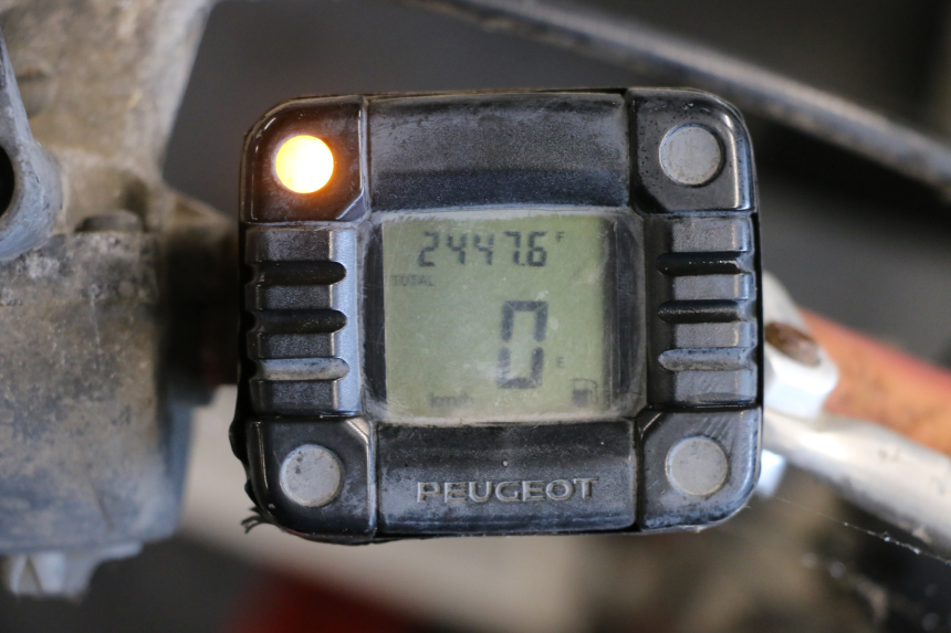 photo de MOTOR PEUGEOT TKR TREKKER FURIOUS 50 (2005 - 2014) - Zoom op gebruiksstaat