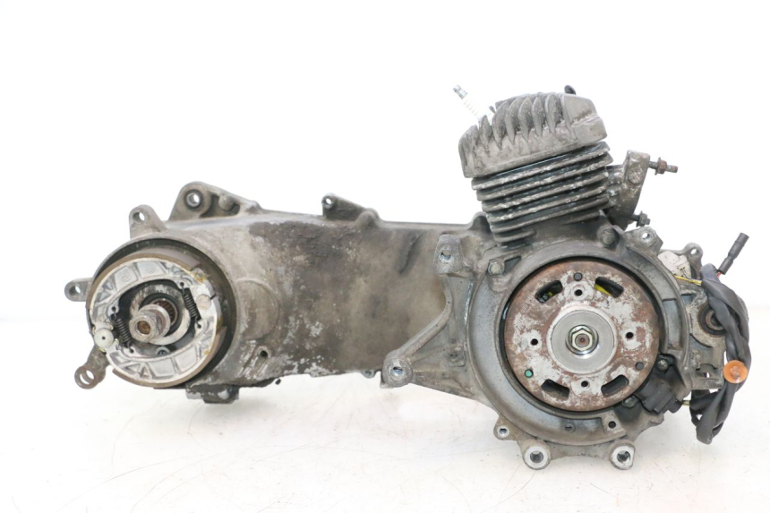 photo de MOTOR PEUGEOT TREKKER TKR 50 (2005 - 2014) - Visuele inspectie
