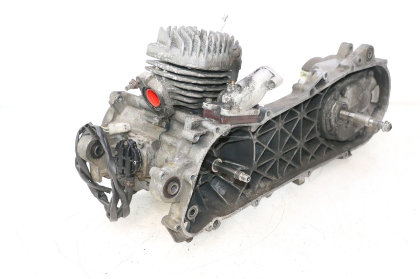 photo de MOTOR PEUGEOT TREKKER TKR 50 (2005 - 2014) - Hoofdaanzicht
