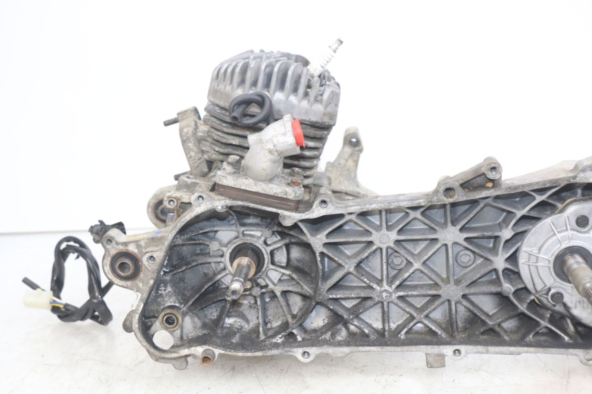 photo de MOTOR PEUGEOT TREKKER 50 (1998 - 2004) - Zoom op componenten