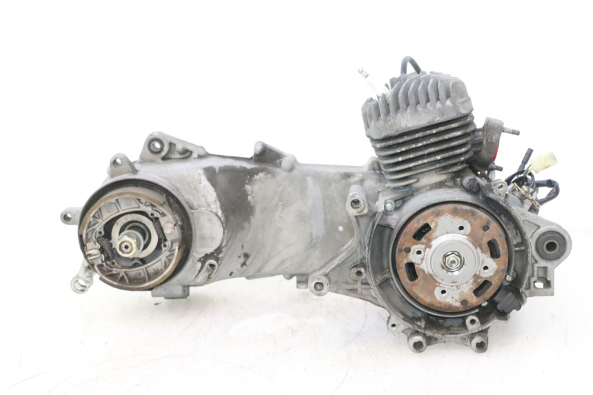 photo de MOTOR PEUGEOT TREKKER 50 (1995 - 2004) - Zoom op componenten