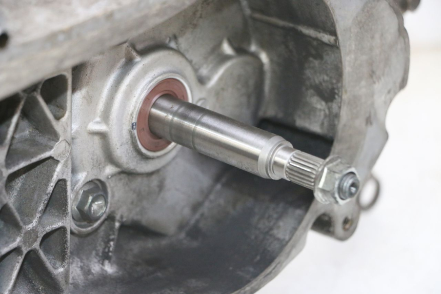 photo de MOTOR PEUGEOT TWEET 4T 50 (2014 - 2019) - Alternatieve hoek