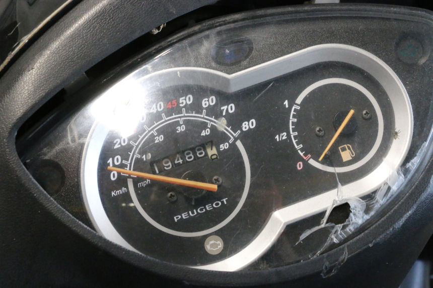 photo de MOTOR PEUGEOT TWEET 4T 50 (2018 - 2022) - Zoom op gebruiksstaat