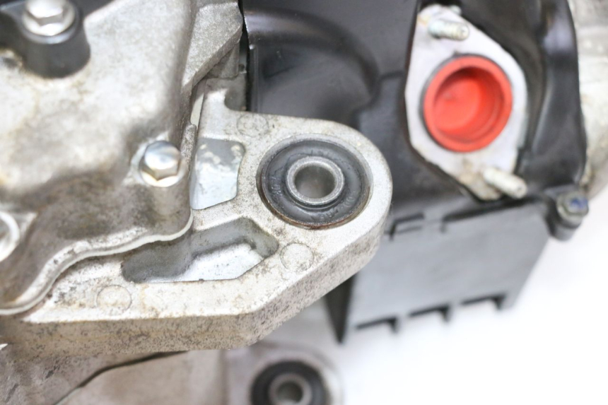 photo de MOTOR PEUGEOT TWEET PRO EFI 4T 50 (2021 - 2022) - Bevestigingspunten