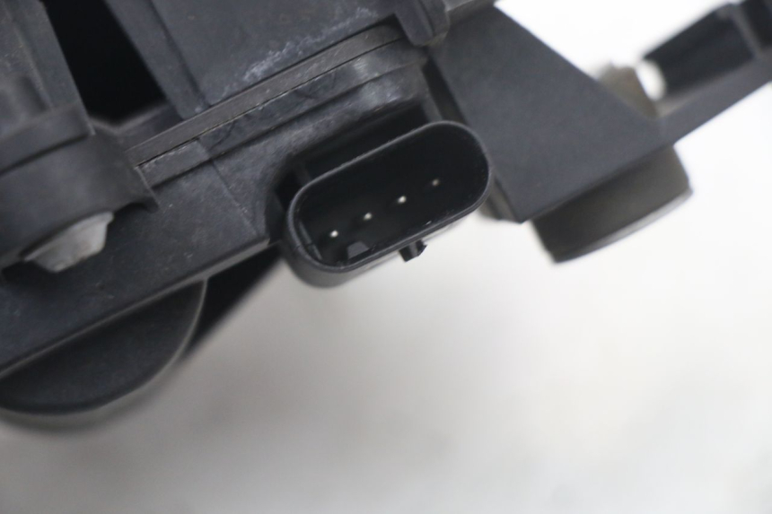 photo de MOTOR KLEP UITLAAT BMW S RR ABS S1000RR 1000 (2015 - 2018) - Andere kijkhoek