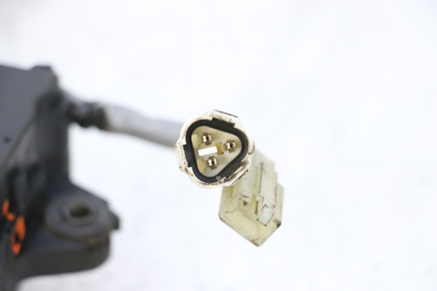 photo de MOTOR KLEP UITLAAT SUZUKI GSXR GSX-R 1000 (2003 - 2004) - Gecontroleerd onderdeel