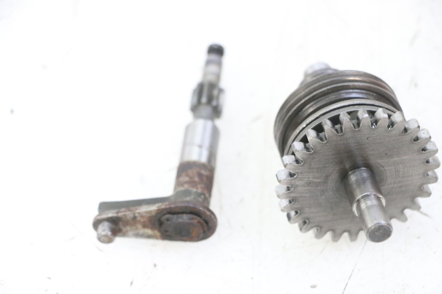 photo de MOTOR KLEP UITLAAT HONDA MTX TC02 125 (1987 - 1989) - Andere kijkhoek