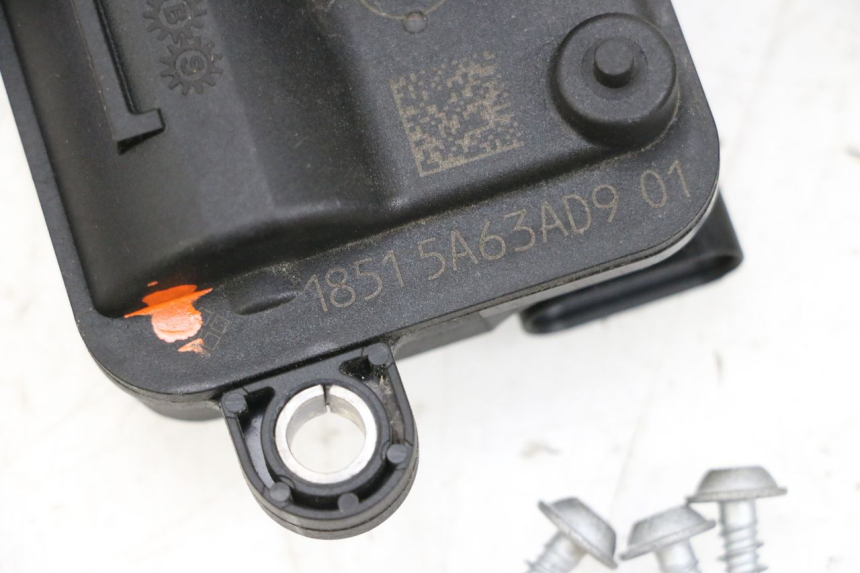 photo de MOTOR KLEP UITLAAT BMW R GS 1250 (2021 - 2024) - Overzicht