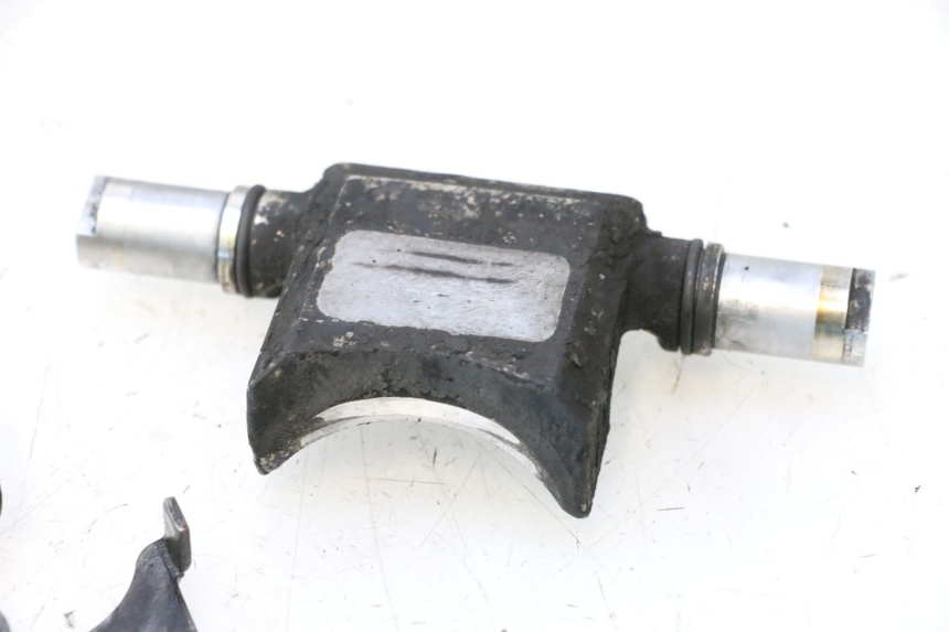 photo de MOTOR UITLAATKLEP HUSABERG TE 250 (2011 - 2014) - Bevestigingspunten