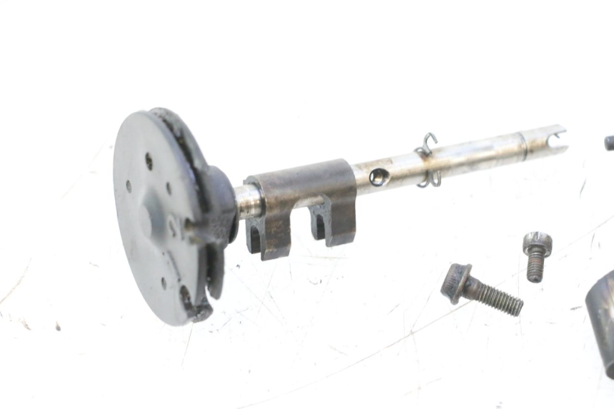 photo de MOTOR UITLAATKLEP YAMAHA WAVE RUNNER GP R 1200 (2000 - 2003) - Kenmerkende details
