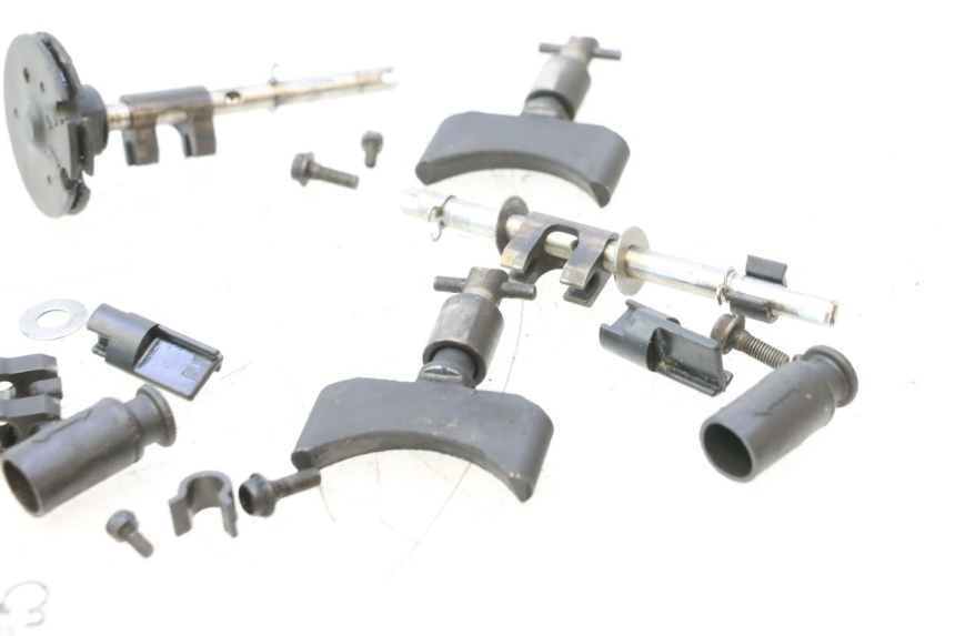photo de MOTOR UITLAATKLEP YAMAHA WAVE RUNNER GP R 1200 (2000 - 2003) - Overzicht