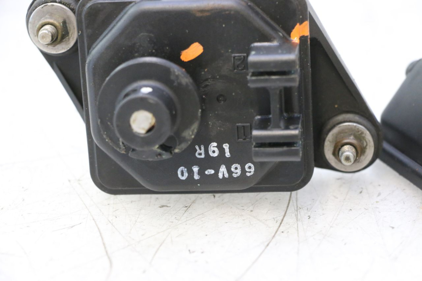 photo de MOTOR UITLAATKLEP YAMAHA WAVE RUNNER GP R 1200 (2000 - 2003) - Staat van het oppervlak