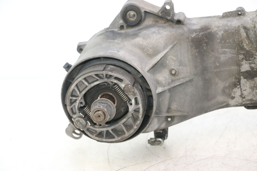 photo de MOTOR PIAGGIO VESPA LX 2T 50 (2005 - 2013) - Profielaanzicht