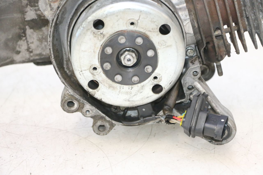 photo de MOTOR PIAGGIO VESPA LX 2T 50 (2005 - 2013) - Hoofdaanzicht