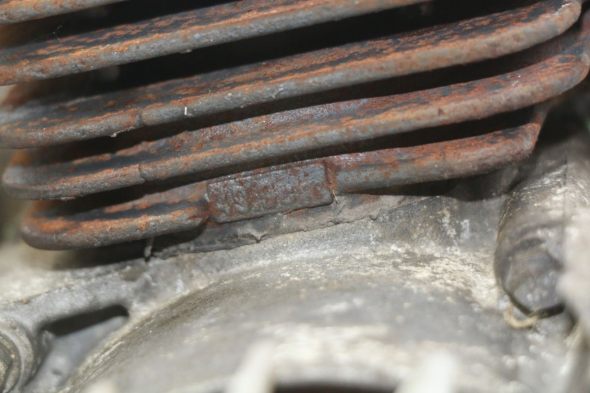 photo de MOTOR PEUGEOT VIVACITY 50 (1998 - 2003) - Detail van het onderdeel