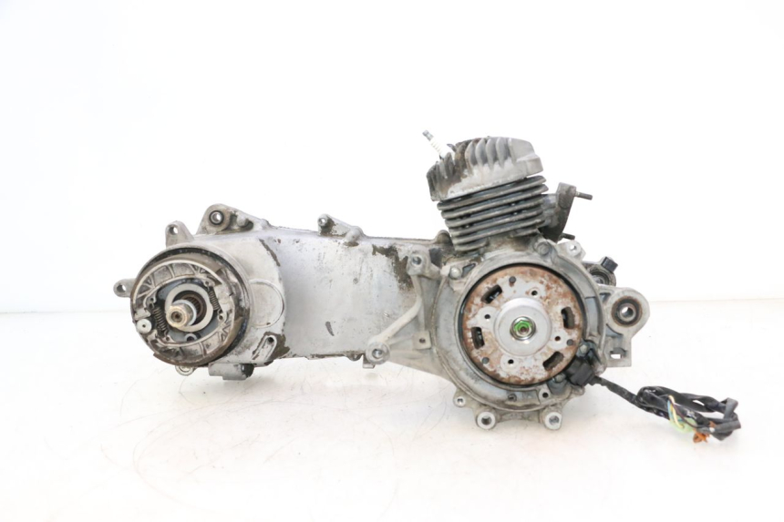 photo de MOTOR PEUGEOT VIVACITY 50 (2004 - 2009) - Alternatieve hoek