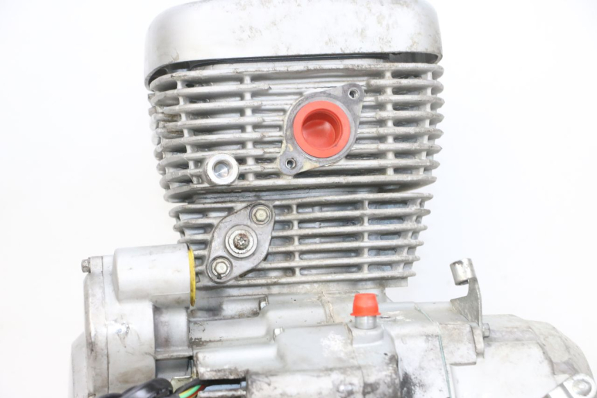 photo de MOTOR DAELIM VJ ROADWIN FI 125 (2008 - 2017) - Zoom op gebruiksstaat