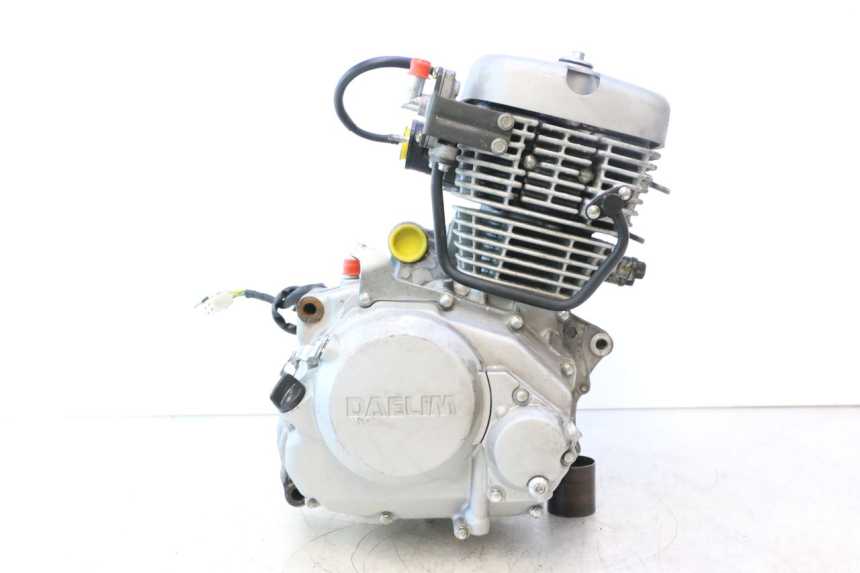 photo de MOTOR DAELIM VJ ROADWIN 125 (2004 - 2007) - Hoofdaanzicht