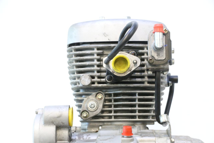 photo de MOTOR DAELIM VJ ROADWIN 125 (2004 - 2007) - Zoom op componenten