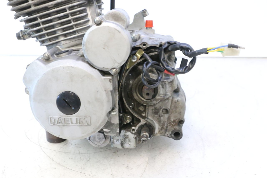 photo de MOTOR DAELIM VJ ROADWIN 125 (2004 - 2007) - Alternatieve hoek