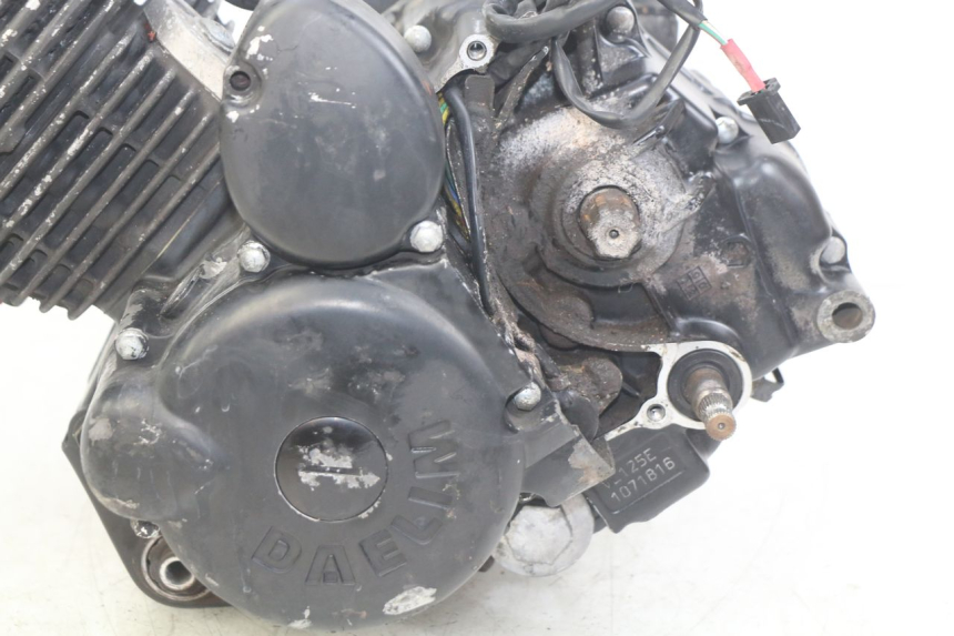 photo de MOTOR DAELIM VL DAYSTAR 125 (2000 - 2011) - Detailaanzicht