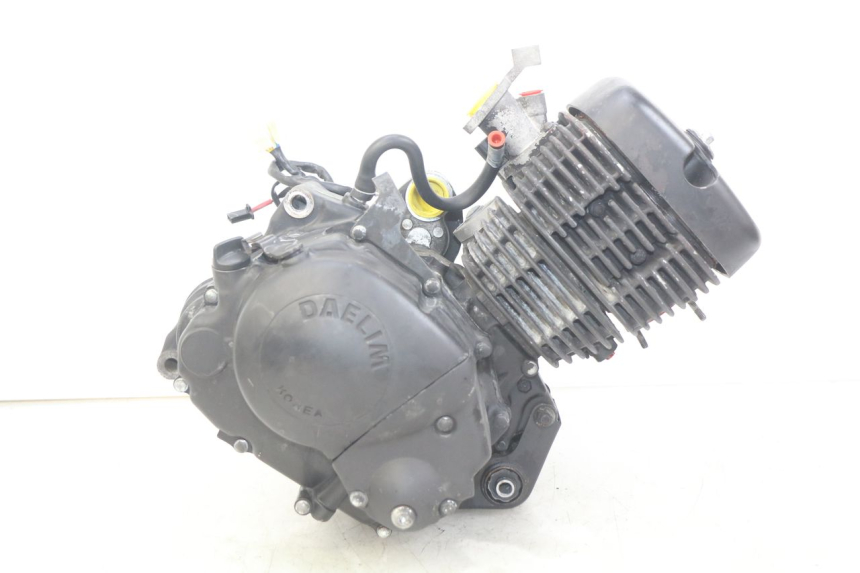 photo de MOTOR DAELIM VL DAYSTAR 125 (2000 - 2011) - Staat van het oppervlak
